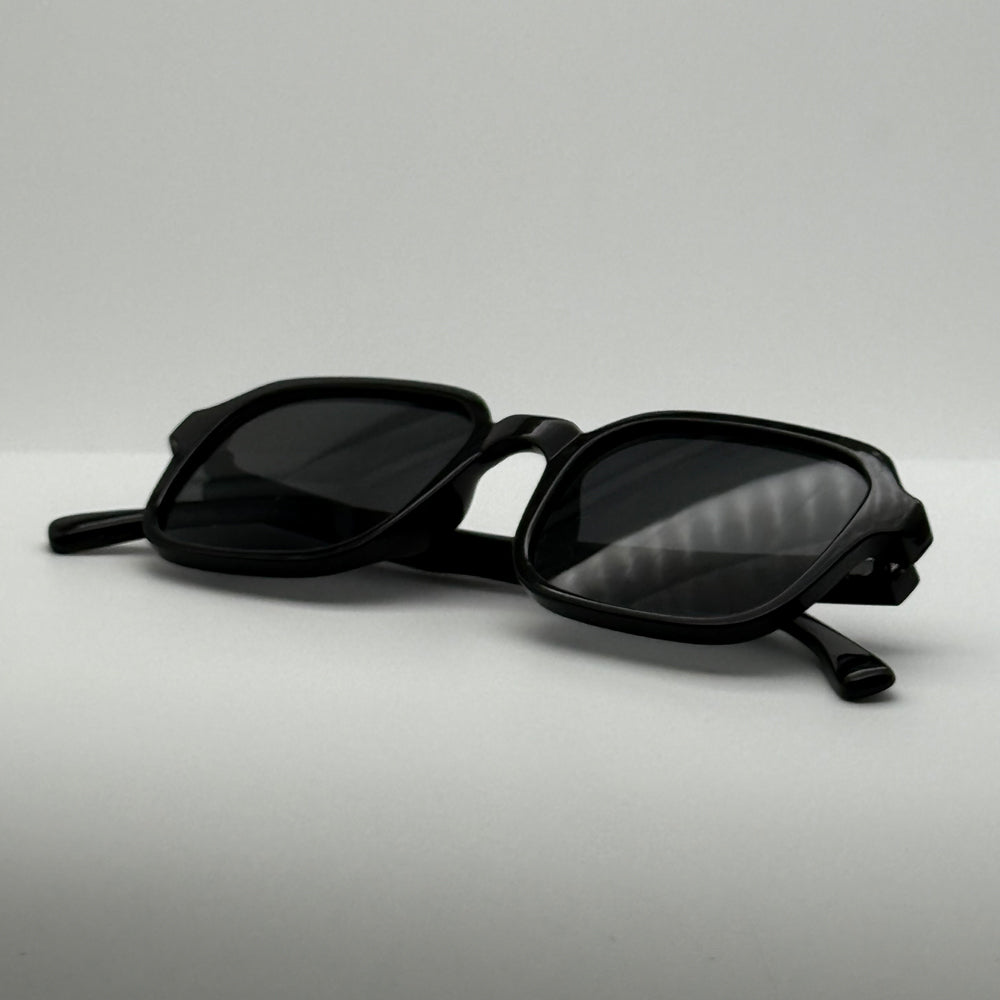 Solaris Black
